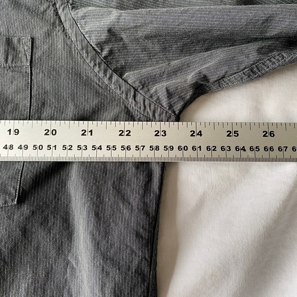 DKNY Men's Charcoal Pinstriped Long Sleeve Button Up Shirt‎ Size 16 (34/35) - Picture 9 of 13